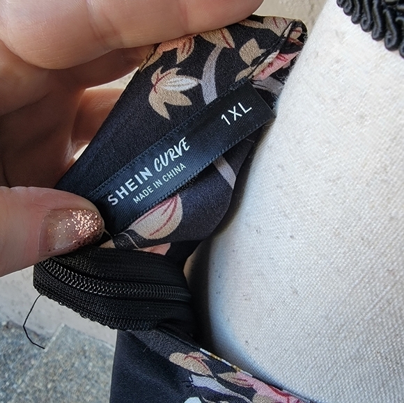 NWOT SHEIN Dress Sz 1XL - Picture 4 of 5